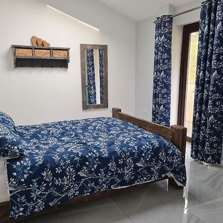 The Old Mountain Stables Caerllwyn Ganol Farm Apartment นิวพอร์ต ภายนอก รูปภาพ